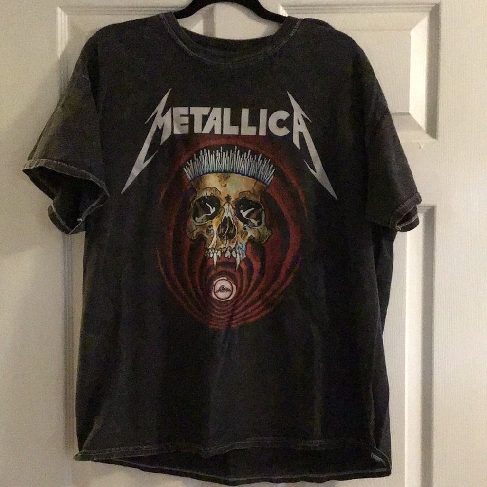 Metallica short sleeve sweatshirt size large